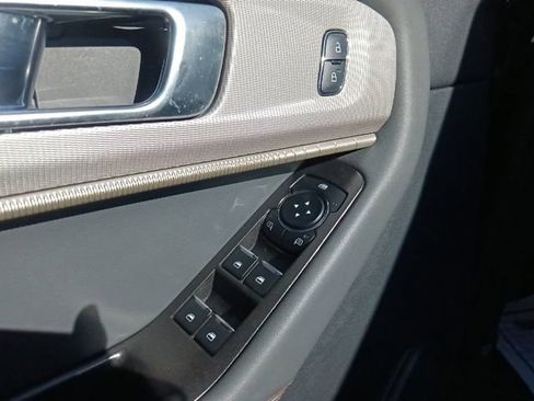 Used 2025 Ford Explorer Active image 12