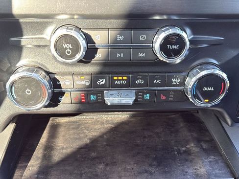 Certified 2024 Ford F250 Lariat w/ Lariat Ultimate Package image 29