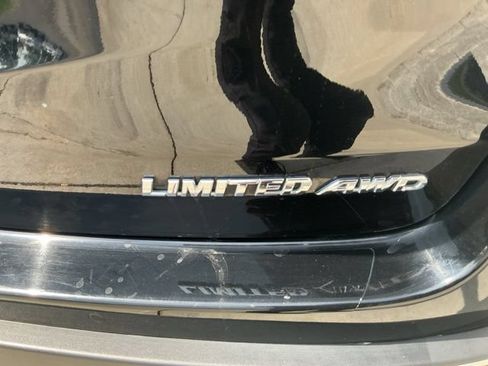 Used 2019 Toyota Highlander Limited Platinum AWD/4WD image 35