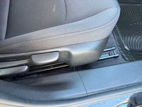 Used 2023 Chevrolet Malibu LT image 39