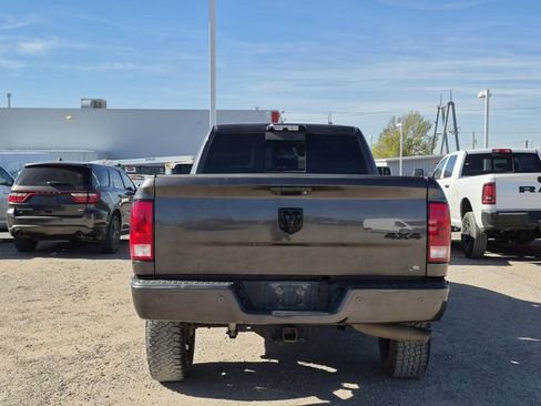 Used 2018 RAM 3500 Big Horn w/ Sport Appearance Group image 7
