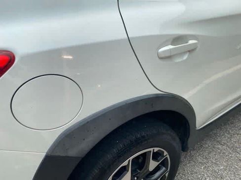 Used 2018 Subaru Crosstrek 2.0i Premium AWD/4WD image 12