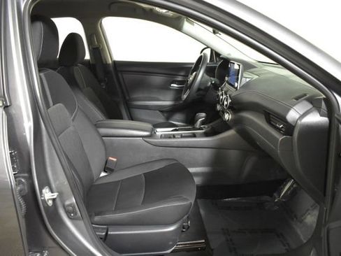 Used 2025 Nissan Sentra SV FWD image 36