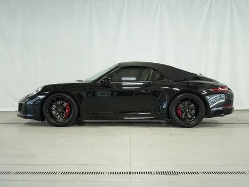 Certified 2018 Porsche 911 Carrera 4 GTS image 2