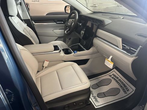 New 2026 GMC Terrain Denali AWD/4WD image 14