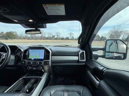 Used 2022 Ford F350 Platinum image 36