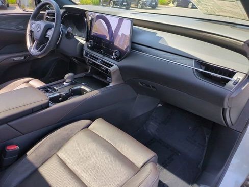 Used 2023 Lexus RX 350 FWD w/ Cold Area Package image 32