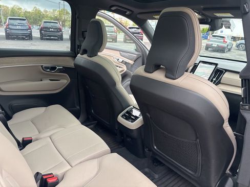 Used 2026 Volvo XC90 B6 Plus AWD/4WD image 36