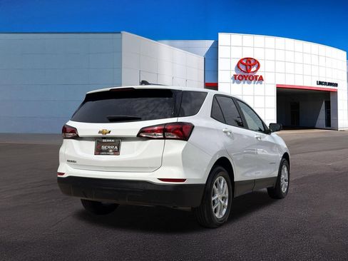 Used 2024 Chevrolet Equinox LS w/ LS Convenience Package FWD image 10