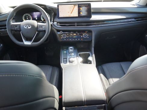 Certified 2025 INFINITI QX60 Luxe image 27