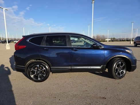 Used 2018 Honda CR-V Touring image 19