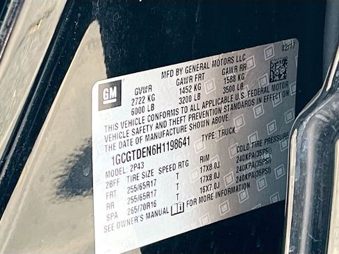 Used 2017 Chevrolet Colorado Z71 image 30