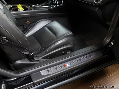 Used 2016 Chevrolet Camaro SS image 29