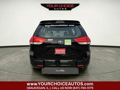 Used 2014 Toyota Sienna L FWD image 5