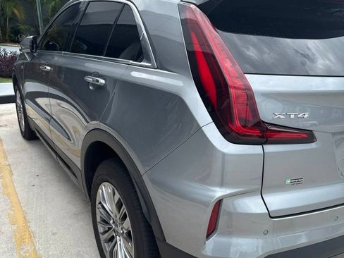 Used 2024 Cadillac XT4 Premium Luxury FWD image 7
