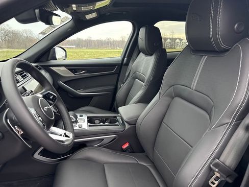 New 2026 Jaguar F-PACE R-Dynamic S image 11
