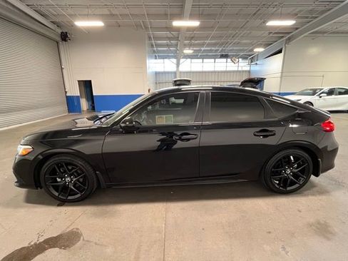 Used 2023 Honda Civic Sport image 6