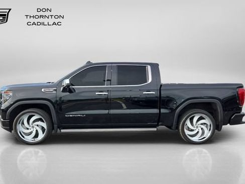Used 2025 GMC Sierra 1500 Denali AWD/4WD image 2