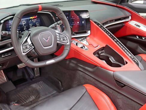 Used 2024 Chevrolet Corvette Z06 w/ Z07 Performance Package RWD image 15