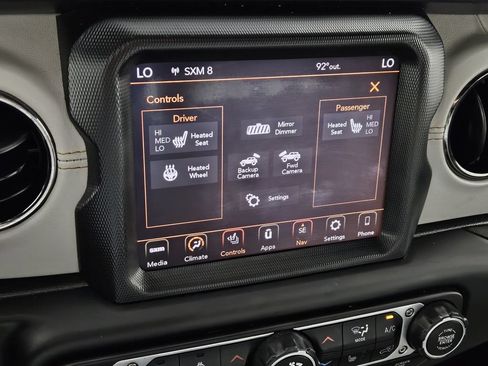 Used 2021 Jeep Wrangler Unlimited Sahara AWD/4WD image 15