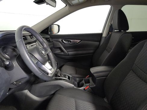 Used 2020 Nissan Rogue SV AWD/4WD image 17
