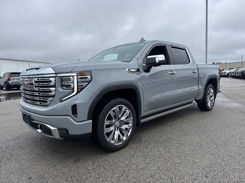 Used 2024 GMC Sierra 1500 Denali AWD/4WD image 2