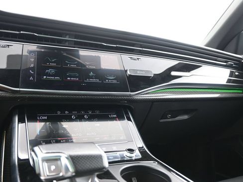 Used 2022 Audi SQ8 Prestige AWD/4WD image 16