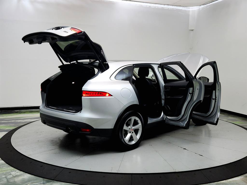 Used 2020 Jaguar F-PACE Premium AWD/4WD image 11