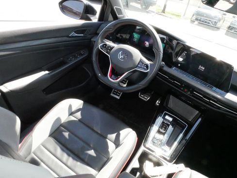 Used 2023 Volkswagen GTI Autobahn image 9