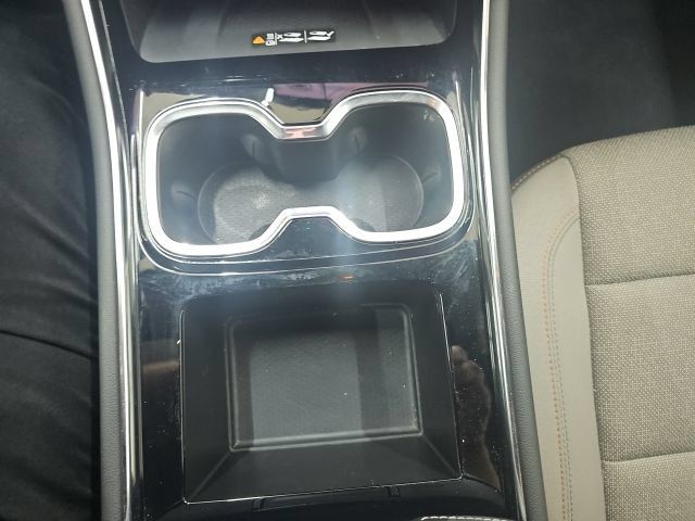 Used 2026 Chevrolet Traverse LT w/ Driver Confidence Package FWD image 14