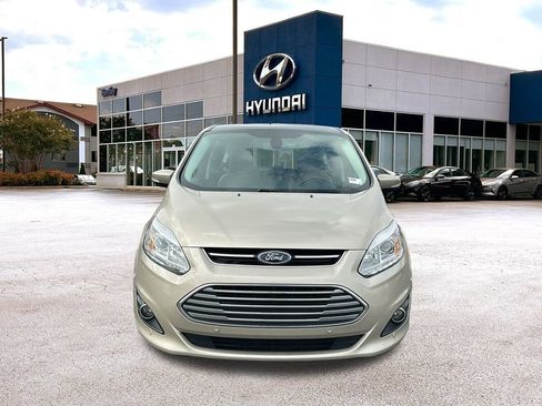 Used 2017 Ford C-MAX Energi Titanium w/ Equipment Group 501A image 8