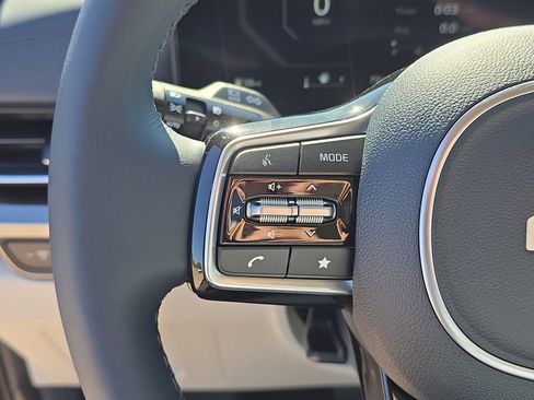 New 2026 Kia Carnival SX Prestige FWD image 31