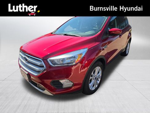 Used 2018 Ford Escape SE FWD image 1