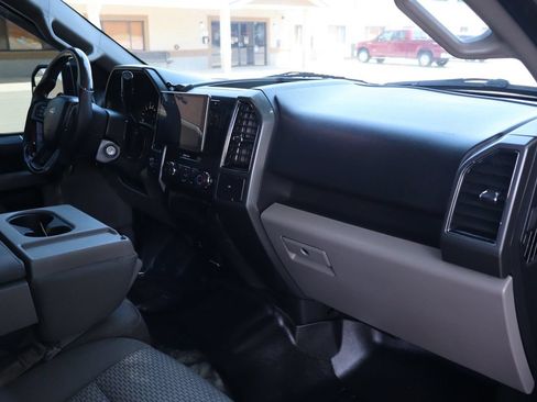 Used 2018 Ford F150 XLT AWD/4WD image 17
