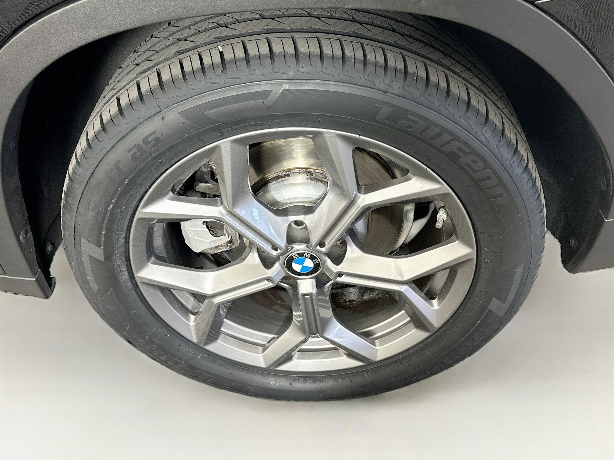 Used 2024 BMW X3 sDrive30i w/ Premium Package RWD image 11