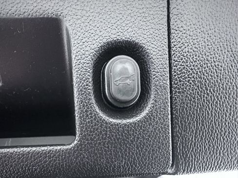 Used 2019 Chevrolet Tahoe LT image 30