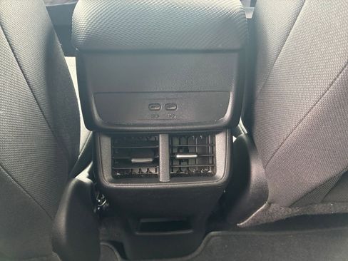 Used 2025 Chevrolet Equinox LT AWD/4WD image 20