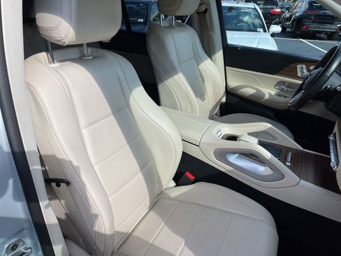 Used 2022 Mercedes-Benz GLE 350 4MATIC image 11