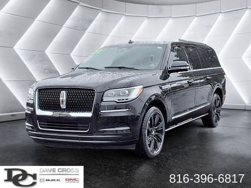 Used 2023 Lincoln Navigator L Reserve image 1