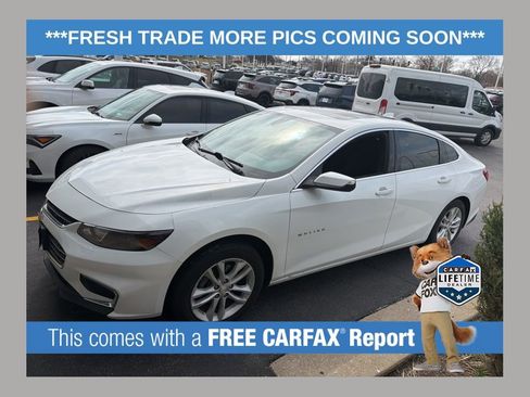 Used 2017 Chevrolet Malibu LT image 1