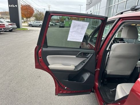 Used 2018 Subaru Forester 2.5i Premium image 45