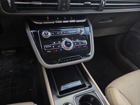 Certified 2022 Lincoln Corsair Reserve w/ Elements Package FWD image 12