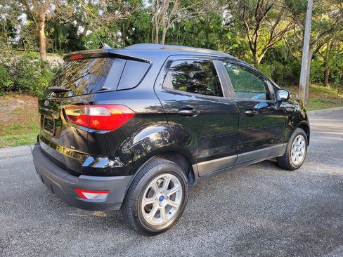 Used 2021 Ford EcoSport SE w/ SE Convenience Package image 7