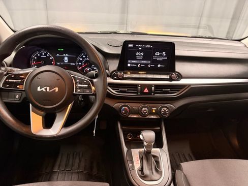 Used 2022 Kia Forte LXS FWD image 10