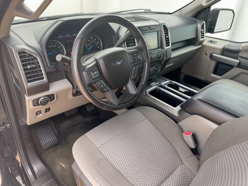 Used 2016 Ford F150 XLT w/ Equipment Group 302A Luxury RWD image 4