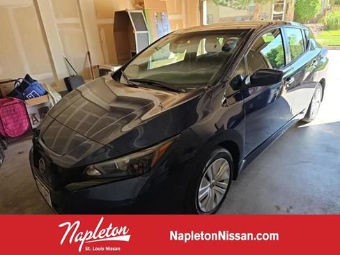 Used 2025 Nissan Leaf S FWD image 1