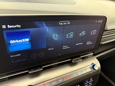 Used 2025 Hyundai Kona SEL FWD image 28