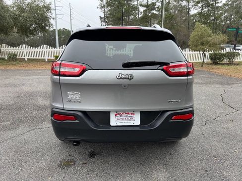 Used 2015 Jeep Cherokee Latitude image 35