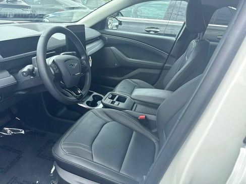 Used 2025 Ford Mustang Mach-E Premium AWD/4WD image 3