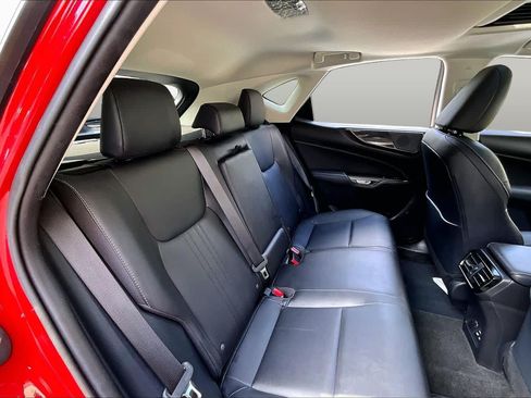 Used 2024 Lexus NX 250 FWD w/ Towing Package (2000 Lbs) image 21